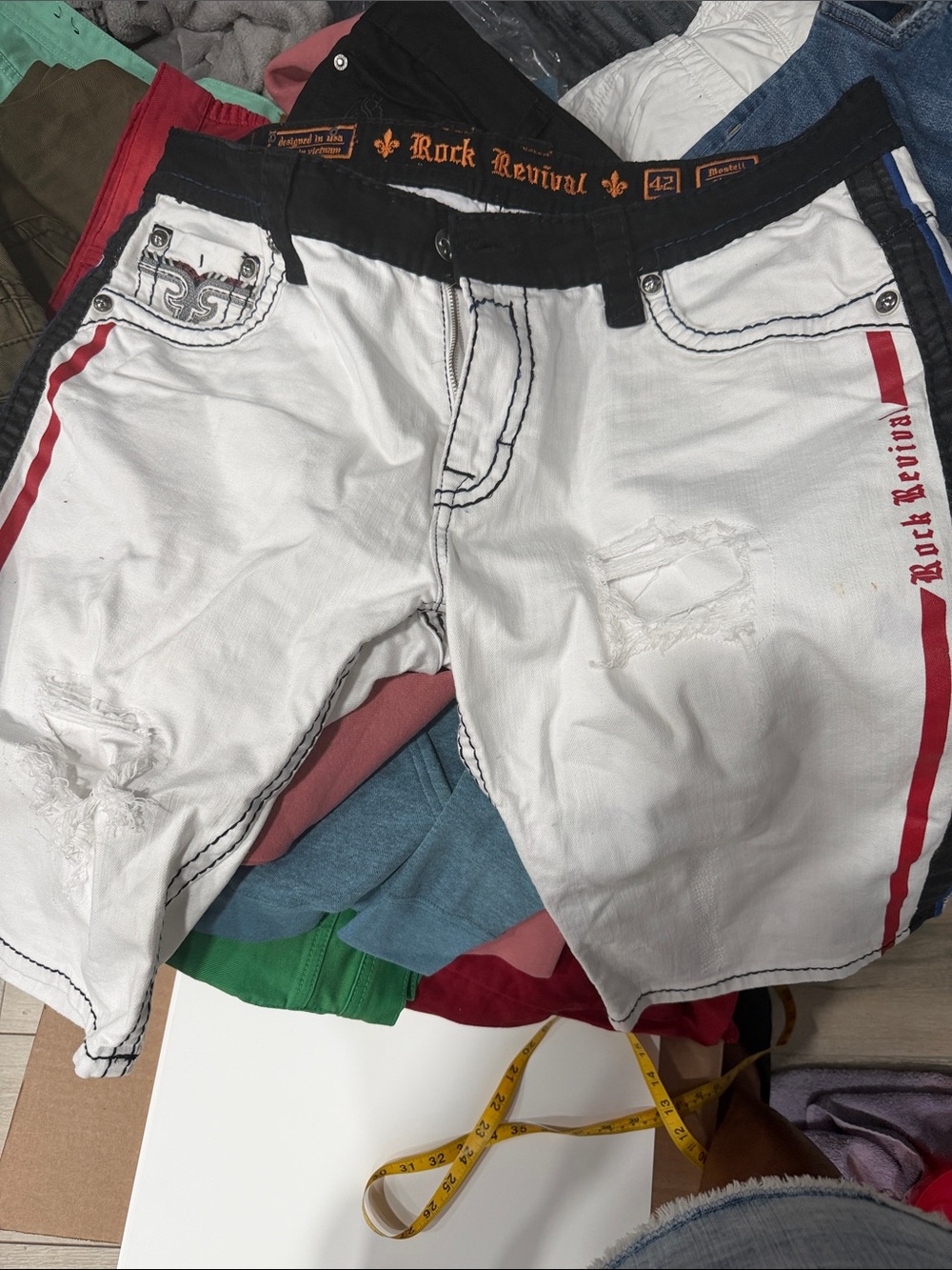 Rock Revival White Distressed Men’s Jean Shorts with Red Stripe